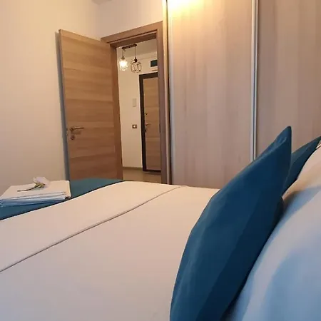 Apartmán Alezzi Beach Seaside Cu Piscina