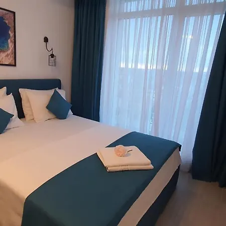 Alezzi Beach Seaside Cu Piscina Apartmán Năvodari