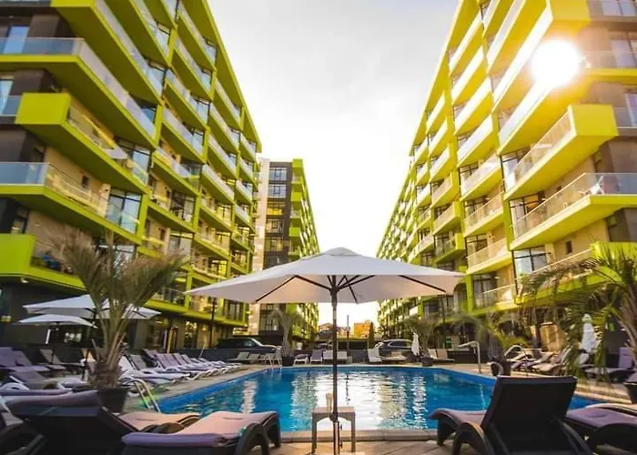 Alezzi Beach Seaside Cu Piscina Apartment *