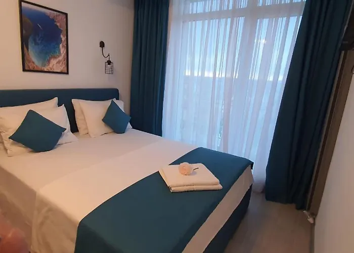 Alezzi Beach Seaside Cu Piscina Apartment Navodari