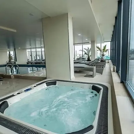 Alezzi Beach Seaside Cu Piscina