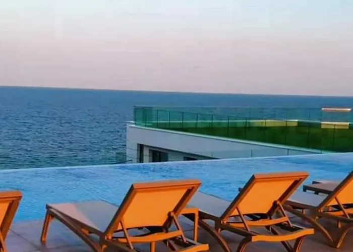 Apartment Alezzi Beach Seaside Cu Piscina Navodari