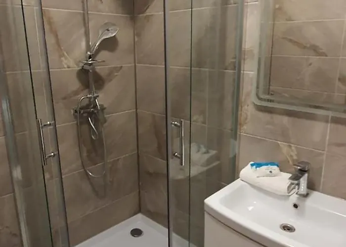 Alezzi Beach Seaside Cu Piscina